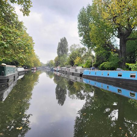 Lovely Canal Boat In Little Venice For Family & Friends London Exteriör bild