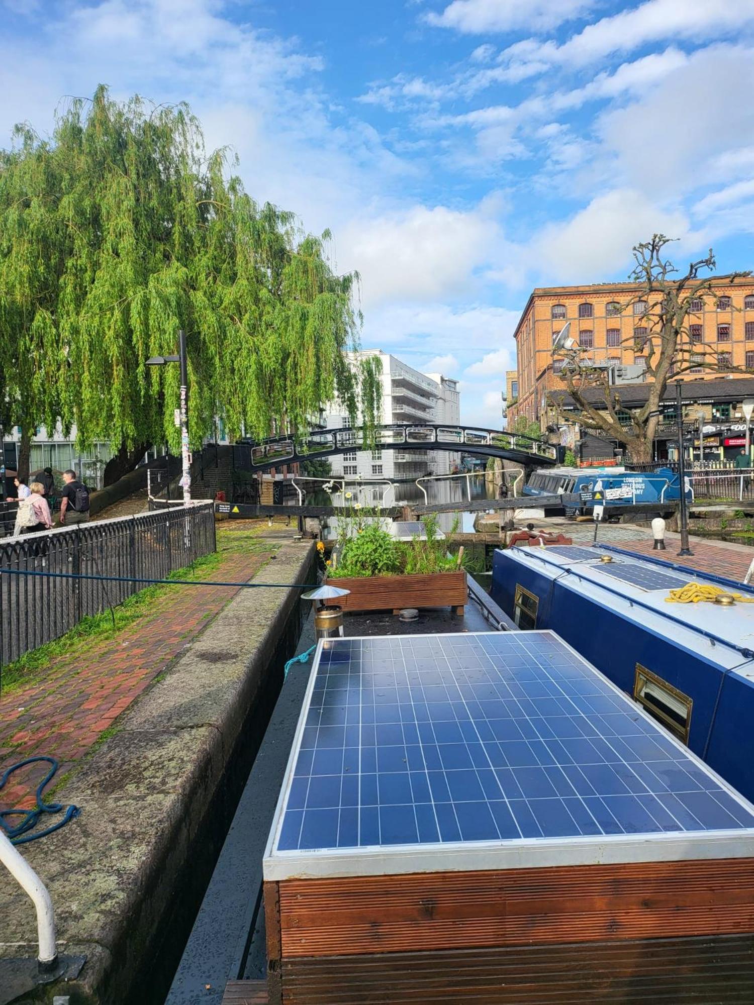 Lovely Canal Boat In Little Venice For Family & Friends London Exteriör bild