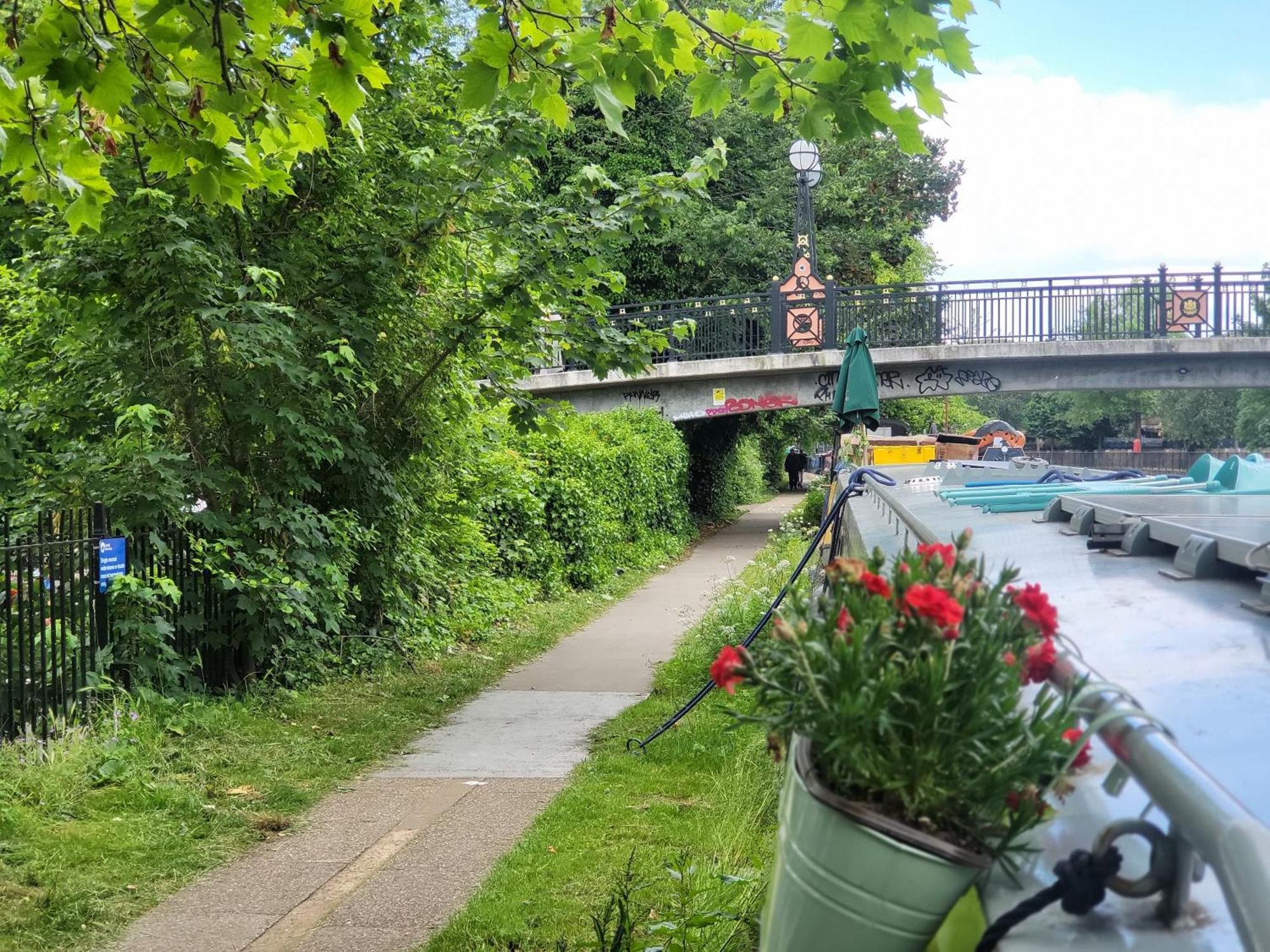 Lovely Canal Boat In Little Venice For Family & Friends London Exteriör bild